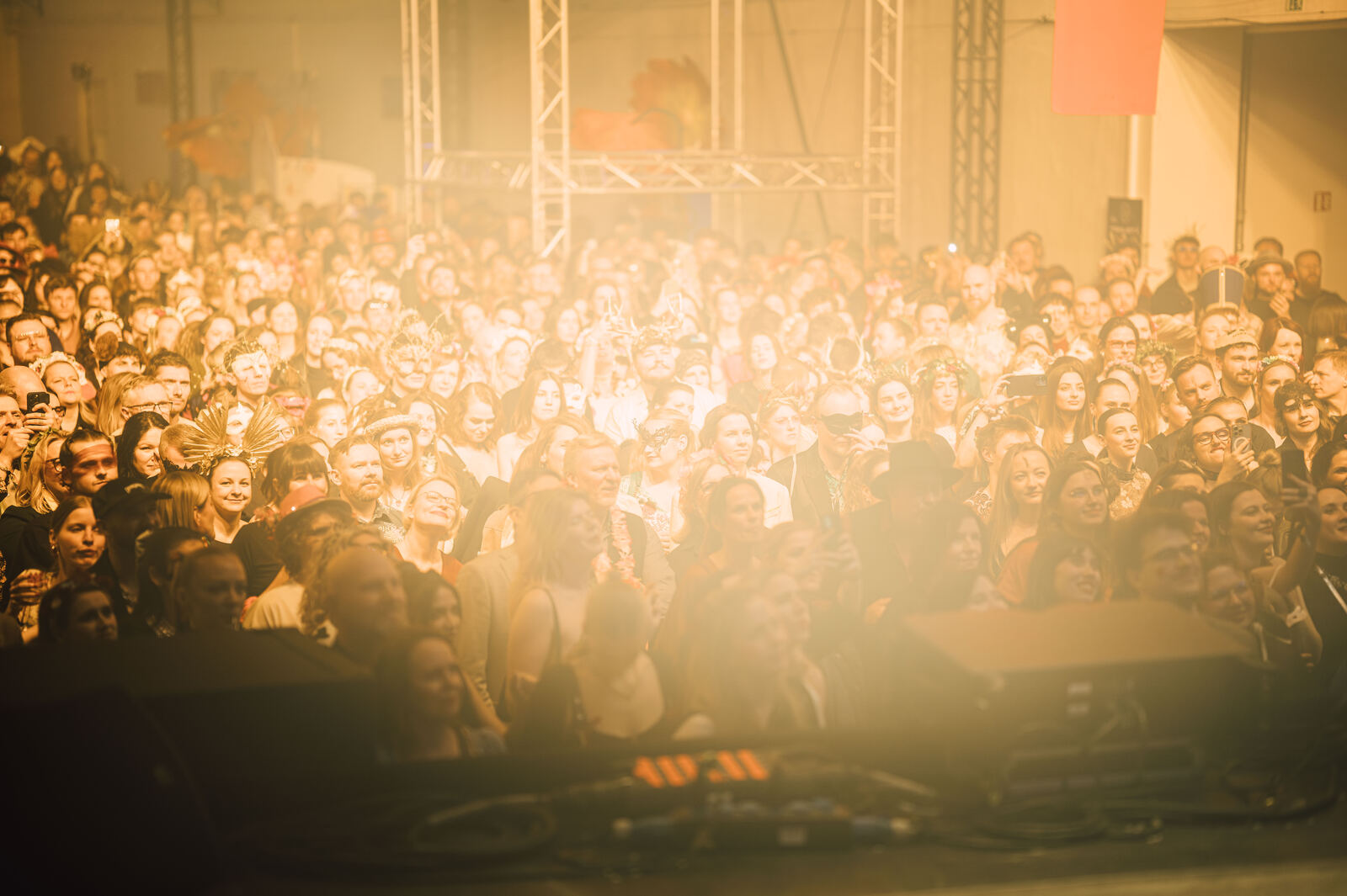 Hosté v maskách na eventu Masopoost
